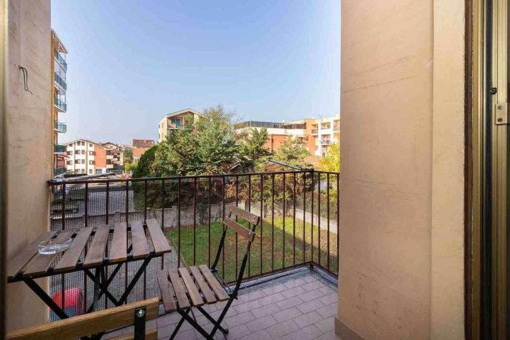 Appartamento A Pochi Passi Dalla Stazione Comodo A Coppie E Famiglie, Casa Ferrucci Collegno Eksteriør billede