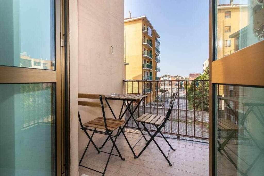 Appartamento A Pochi Passi Dalla Stazione Comodo A Coppie E Famiglie, Casa Ferrucci Collegno Eksteriør billede
