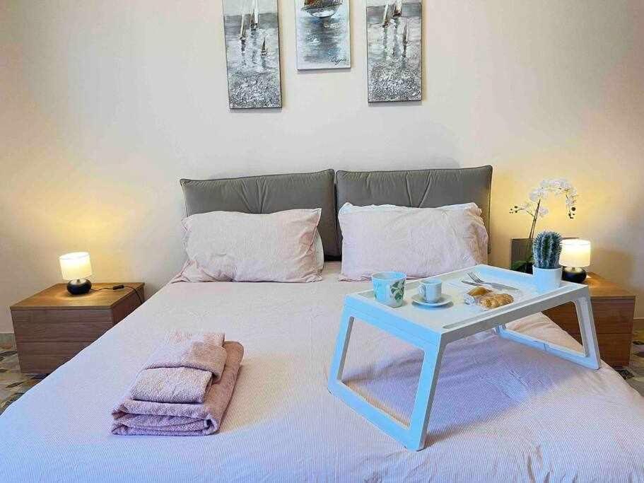 Appartamento A Pochi Passi Dalla Stazione Comodo A Coppie E Famiglie, Casa Ferrucci Collegno Eksteriør billede